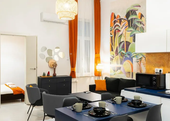Modern Flat @ Andrassy Avenue&oktogon Square * Budapest