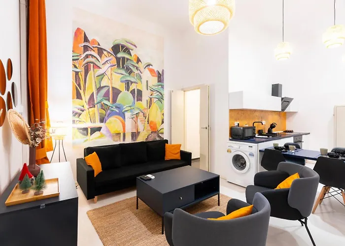 Modern Flat @ Andrassy Avenue&oktogon Square Budapest