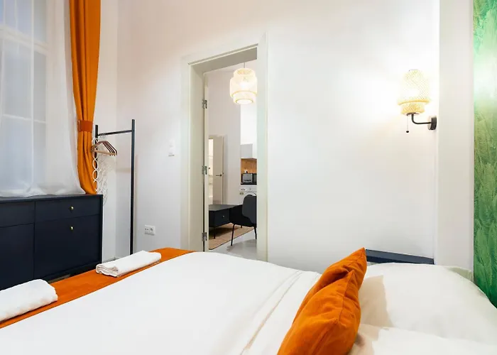 Modern Flat @ Andrassy Avenue&oktogon Square