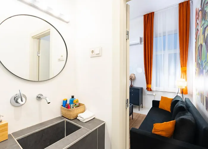 Apartament Modern Uniquely Designed Flat Andrassy Avenue And Oktogon Square